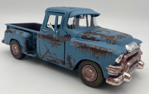 1955 GMC Blue Chip podrdzewiały 1:24 Motormax 79071 Weathered Treasures
