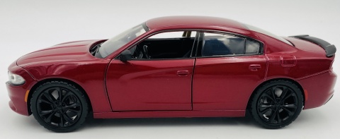 DODGE Charger SXT 2023 model 1:24 Motormax 79387 czerwony