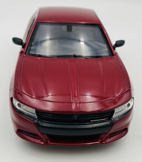 DODGE Charger SXT 2023 model 1:24 Motormax 79387 czerwony