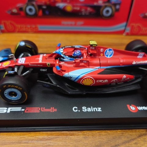 F1 FERRARI F1 SF24 2024 MIAMI Sainz KASK BBurago 1:43