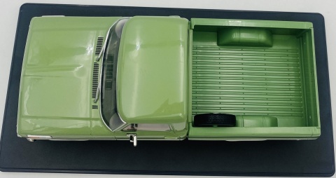 Ford F-100 (1970) pick-up model WB124252 METAL WhiteBox 1:24 jasny zielony