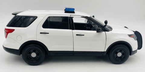 Ford Interceptor Police Utility 2015 światło / dźwięk 1:18 Motormax 73995
