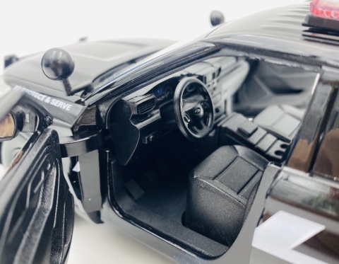 Ford Interceptor Police Utility 2022 Hybrid model 1:24 Motormax 76992