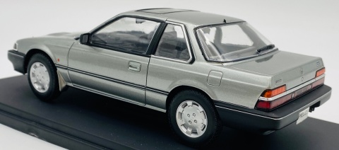 HONDA Prelude 1985 model 124258 WhiteBox 1:24 jasny szary