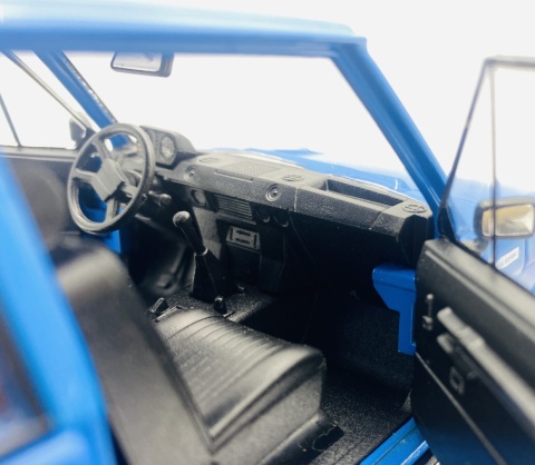 Land Rover RANGE ROVER 1970 model 24128 Welly 1:24 niebieski