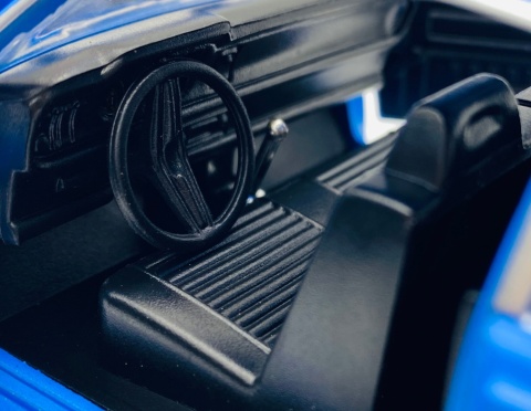 Mercury Comet 1971 GT Version 1:24 Motormax 79047 niebieski