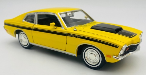 Mercury Comet 1971 GT Version 1:24 Motormax 79047 żółty