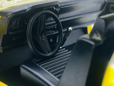 Mercury Comet 1971 GT Version 1:24 Motormax 79047 żółty