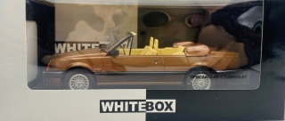 Opel Ascona C Cabrio 1985 model 124255 WhiteBox 1:24 brązowy