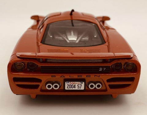 Saleen S7 model 1:24 supercar Motormax 73279 pomarańczowy