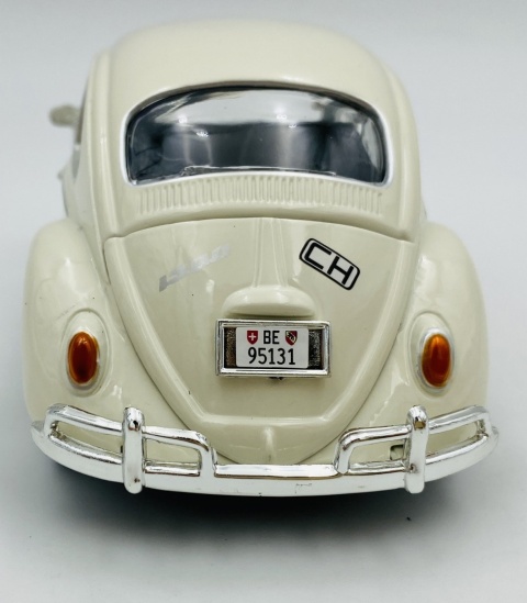 VW Beetle 1966 007 Bond On Her Majesty's Secret Service 1:24 Motormax 79854