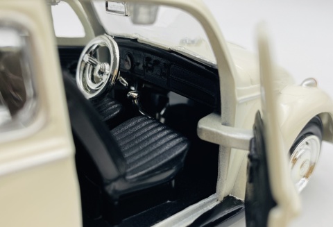 VW Beetle 1966 007 Bond On Her Majesty's Secret Service 1:24 Motormax 79854