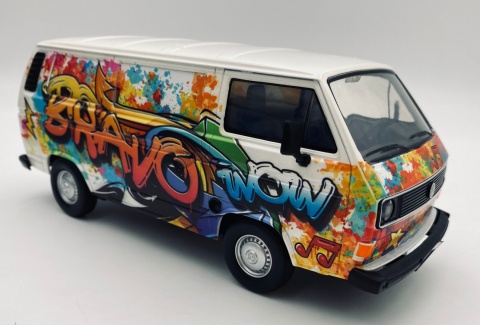 VW Type 2 (T3) Transporter 1:24 Motormax 79599 grafifiti