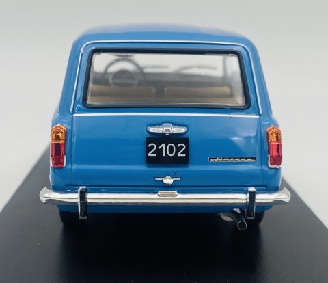 WAZ 2102 Łada Lada 1200 Żiguli Żyguli model 124262 WhiteBox 1:24 niebieski