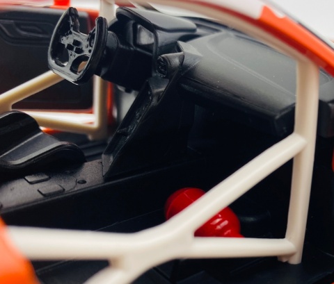 AUDI R8 LMS WASA światło dźwięk model METAL 1:24 MSZ 68291A orange graffiti