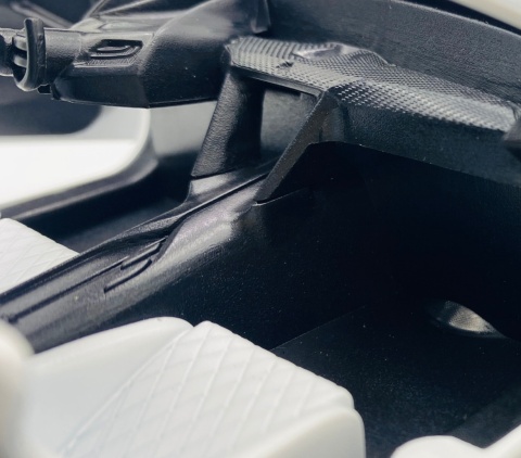 BMW 3.0 CSL Hommage R światło dźwięk model METAL 1:24 MSZ 68257A biały M