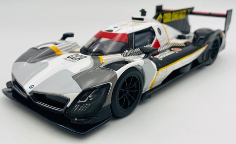 BMW M Hybrid V8 LMDh światło dźwięk model METAL 1:24 MSZ 68285