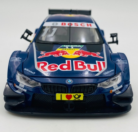 BMW M4 DTM #11 Red Bull światło dźwięk model METAL 1:24 MSZ 68295