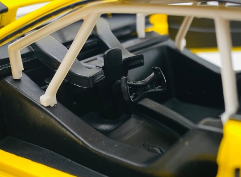 BMW M4 DTM #16 DTM Deutsche Post światło dźwięk model METAL 1:24 MSZ 68256