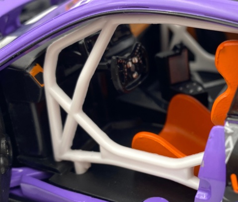 BMW M4 GT3 WASA światło dźwięk model METAL 1:24 MSZ 68296A fiolet graffiti