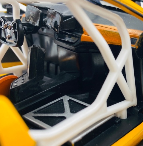 BMW M4 GT3 WASA światło dźwięk model METAL 1:24 MSZ 68296A żółty graffiti