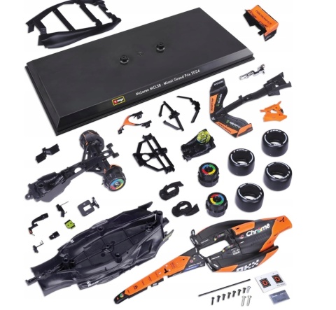 Bolid do składania F1 McLaren MCL38 #4 Lando Norris 1:24