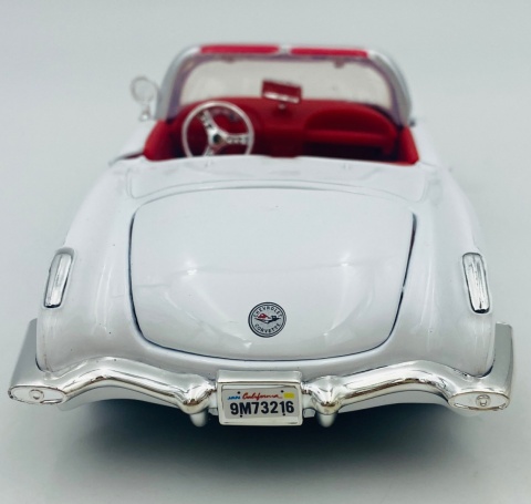 Chevrolet CORVETTE 1959 Cabrio model 1:24 Motormax 73216 biały