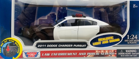Dodge Charger Pursuit 2011 biały/czarny światło/dźwiek 1:24 Motormax 79533