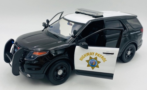 Ford Explorer 2015 Police Interceptor Utility CHP 2015 1:18 Motormax 73544