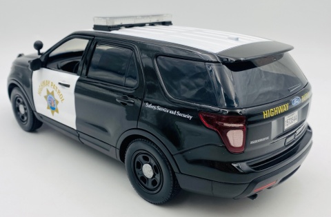 Ford Explorer 2015 Police Interceptor Utility CHP 2015 1:18 Motormax 73544