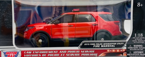 Ford Explorer Fire Marshal czerwony bez oznaczeń 2015 1:18 Motormax 73545