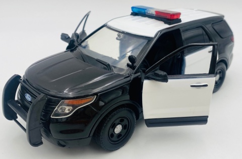 Ford Explorer Interceptor Utility 2015 światło/dźwiek 1:24 Motormax 79536