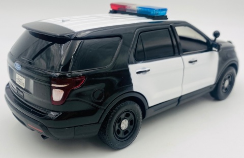 Ford Explorer Interceptor Utility 2015 światło/dźwiek 1:24 Motormax 79536