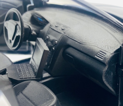 Ford Explorer Interceptor Utility 2015 światło/dźwiek 1:24 Motormax 79536