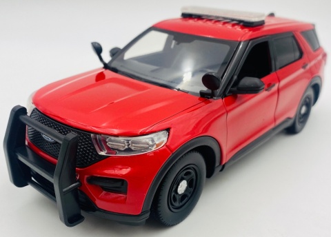 Ford Explorer Interceptor czerwony bez oznaczeń 2022 1:24 Motormax 76998