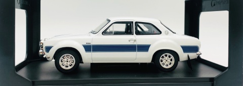 Ford Escort MK II RS 2000 model 124250 WhiteBox 1:24 biały