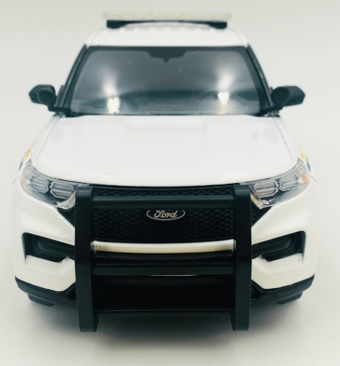 Ford Interceptor Police Canada RCMP 2022 Hybrid model 1:24 Motormax 76989