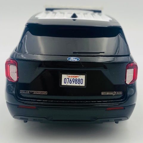 Ford Interceptor Police Utility CHP 2022 Hybrid model 1:24 Motormax 76991