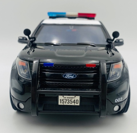 Ford Police Interceptor Utility 2015 światło / dźwięk 1:18 Motormax 73994