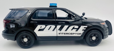 Ford Police Interceptor Utility 2015 światło / dźwięk 1:18 Motormax 73994