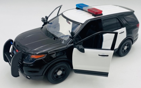 Ford Police Interceptor Utility 2015 światło / dźwięk 1:18 Motormax 73996