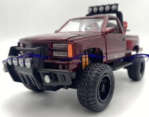 GMC Sierra GT OFF ROAD Series 1:24 Motormax 79136 czerwony