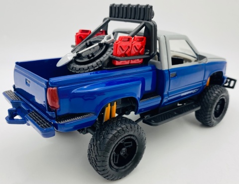 GMC Sierra GT OFF ROAD Series 1:24 Motormax 79136 szary