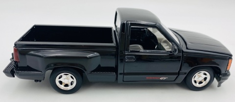 GMC Sierra GT Pickup 1992 1:24 Motormax 73204 czarny