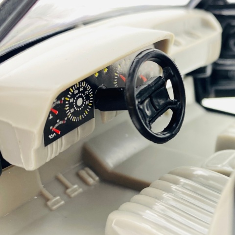 GMC Sierra GT Pickup 1992 1:24 Motormax 73204 czarny