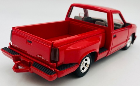 GMC Sierra GT Pickup 1992 1:24 Motormax 73204 czerwony