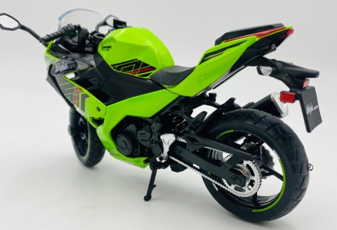 KAWASAKI Ninja 400 2023 motocykl model 1:12 MSZ 68729