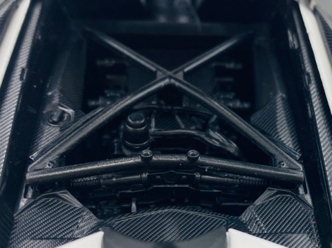 LAMBORGHINI Aventador SVJ światło dźwięk model METAL 1:24 MSZ 68269 biały