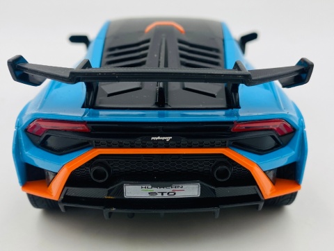 LAMBORGHINI Huracan STO światło dźwięk model METAL 1:24 MSZ 68279 niebieski