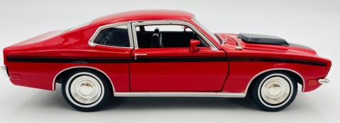 Mercury Comet 1971 GT Version 1:24 Motormax 79047 czerwony